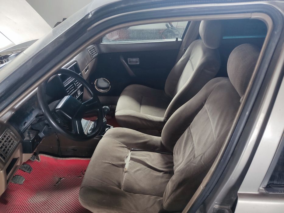 Продам машину Рено 19