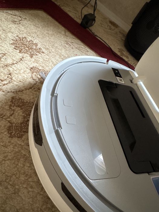 Робот-пылесос в отличном состоянии