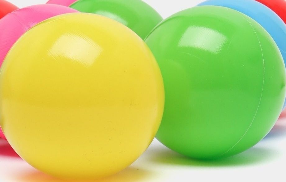 Шарики, мячики для сухого бассейна и игровой зоны