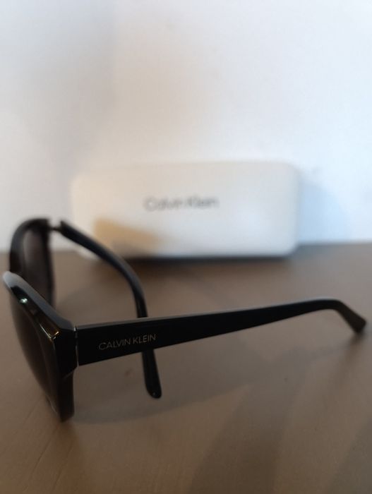 Нови слънчеви очила Calvin Klein