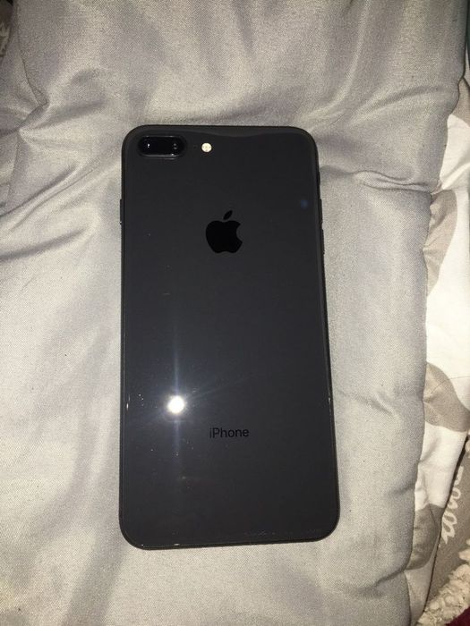 Iphone 8 plus в идеале 64гб