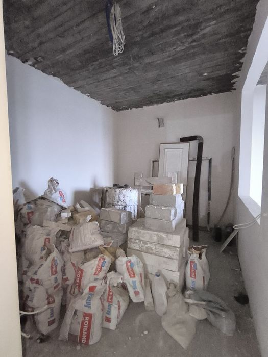 Срочно продаётся 3х ком квартира