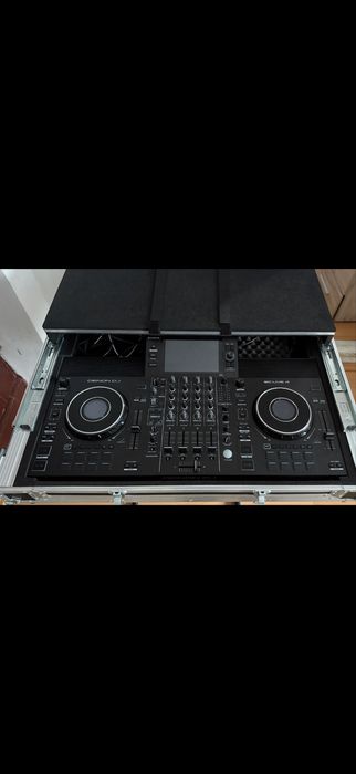 Consola dj Denon sc live 4