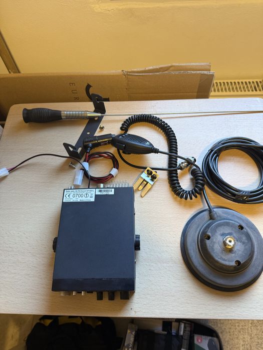 Statie radio auto PNI Escort HP 8001L