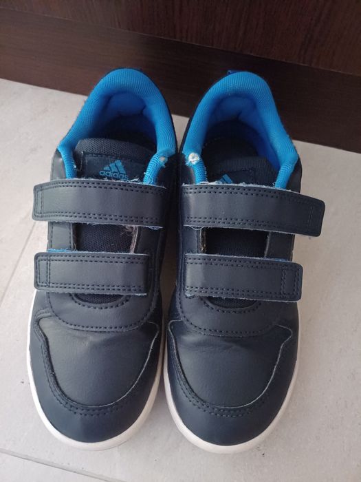 Маратонки  Adidas и ботуши