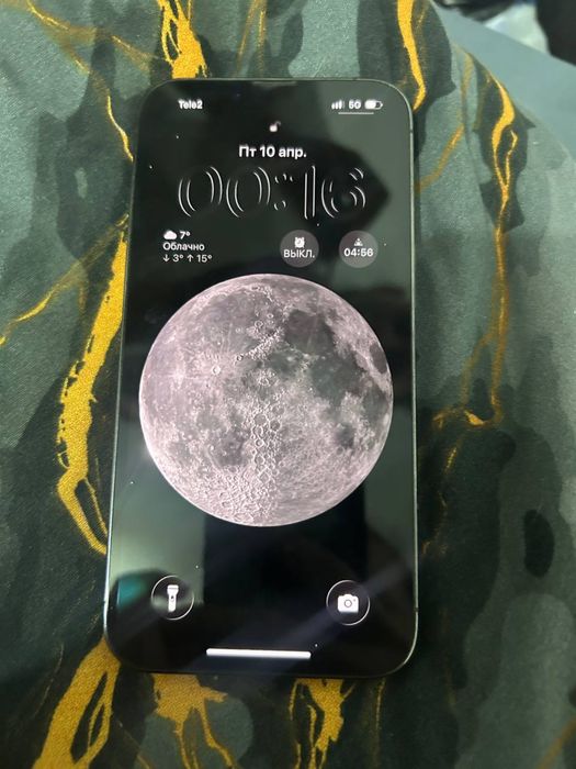 Продам Айфон 13 про