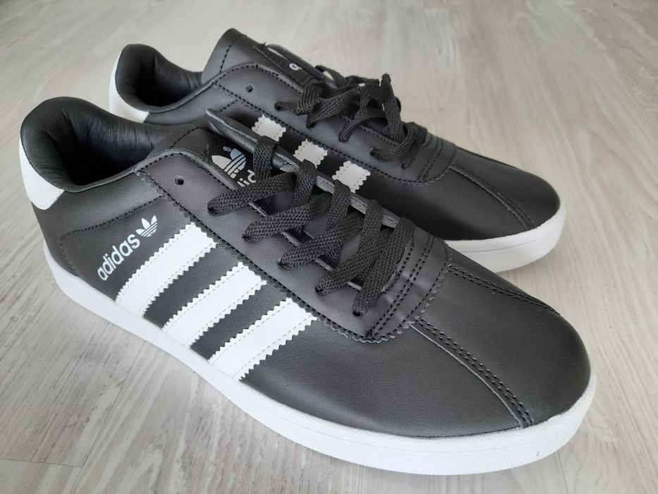 Pantofi Adidas 42
