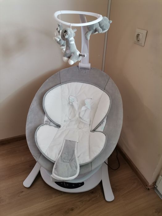 Електрическа бебешка люлка Cangaroo La Scala