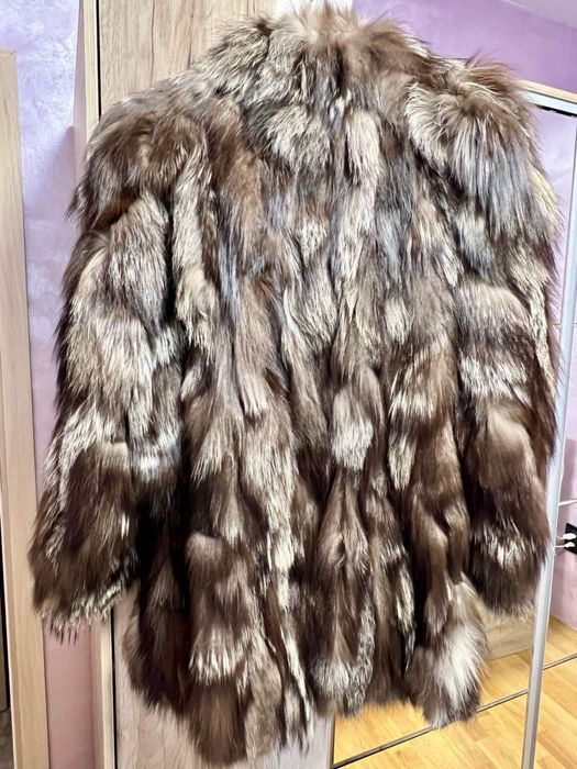 Палто от сребърна лисица