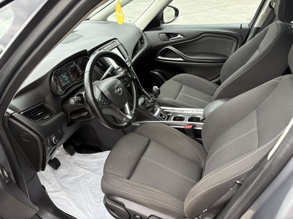 OPEL Zafira ~ 2018 ~ FULL LED ~ 7 Locuri ~ 1.6CDTI 136CP ~ EURO 6 ~ LaneAssist ~ Camera spate ~ KM Reali ~ Volan incalzit ~ Navigatie ~