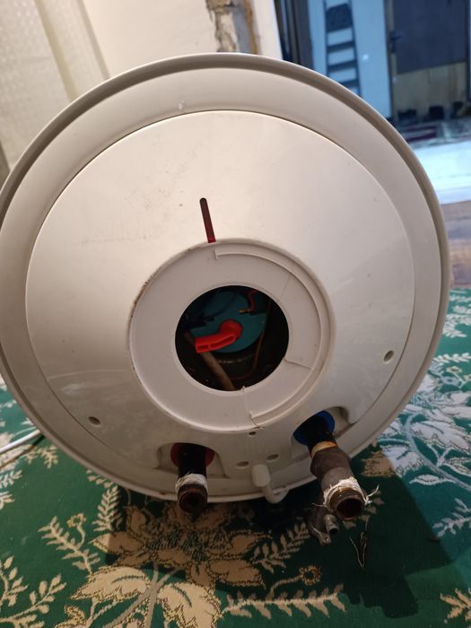 Водонагреватель Electrolux