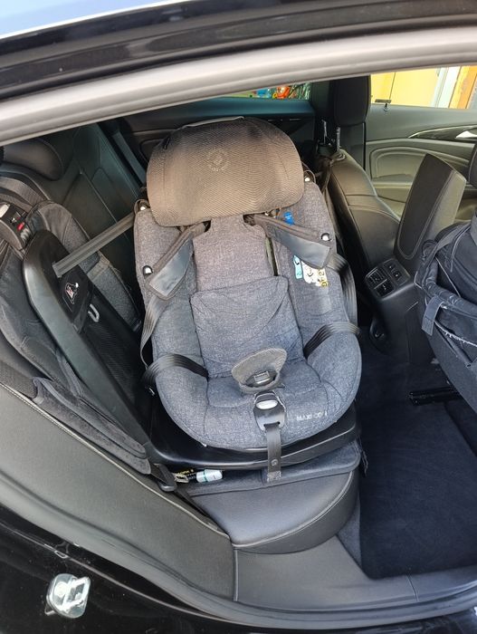 Scaun auto copii AxissFix Maxi-Cosi