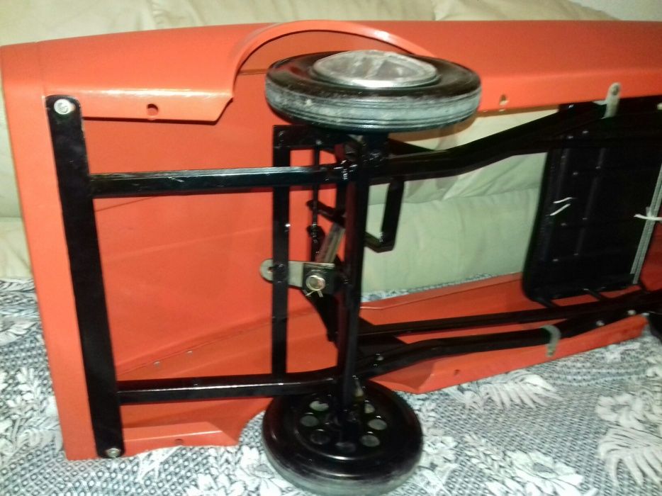 кола с педали радуга