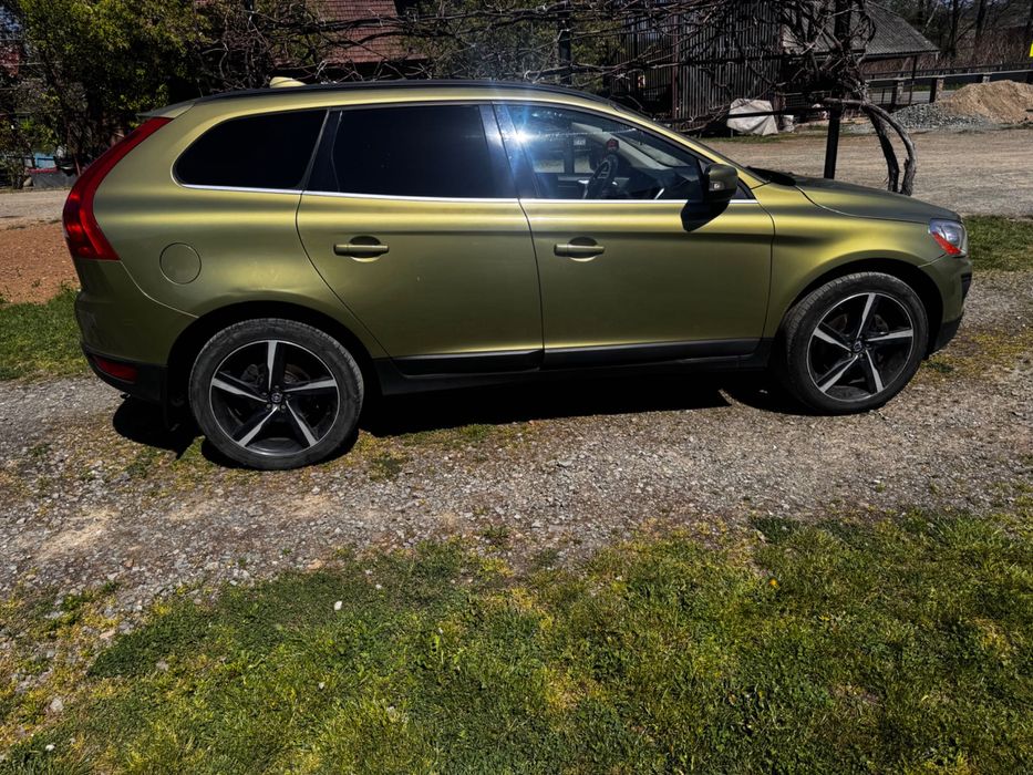 Vând Volvo XC60 2009