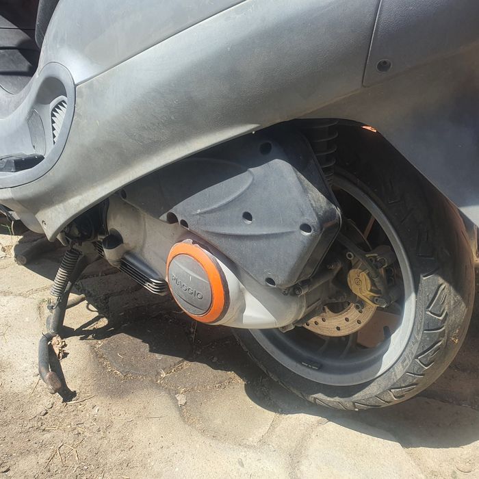Scuter Piaggio Amalfi X9
