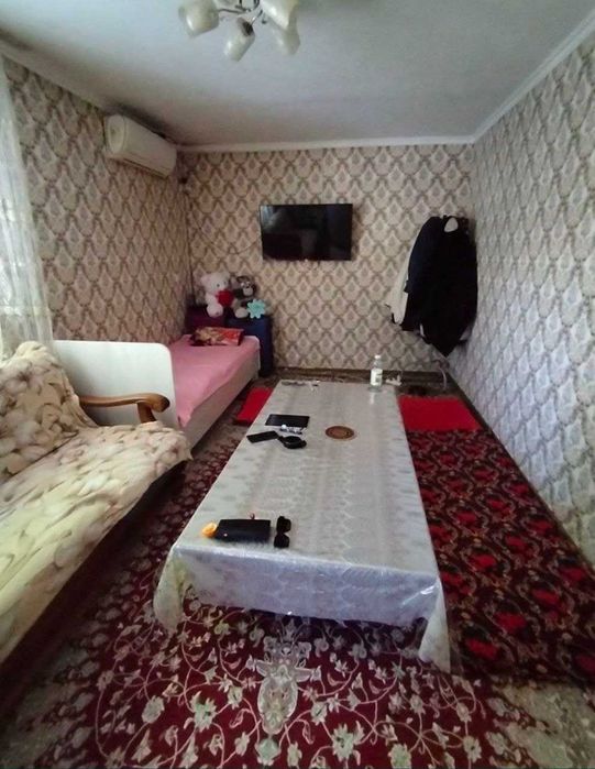 1 хоналик 2 каватда жойлашган арзон нархда сотувда