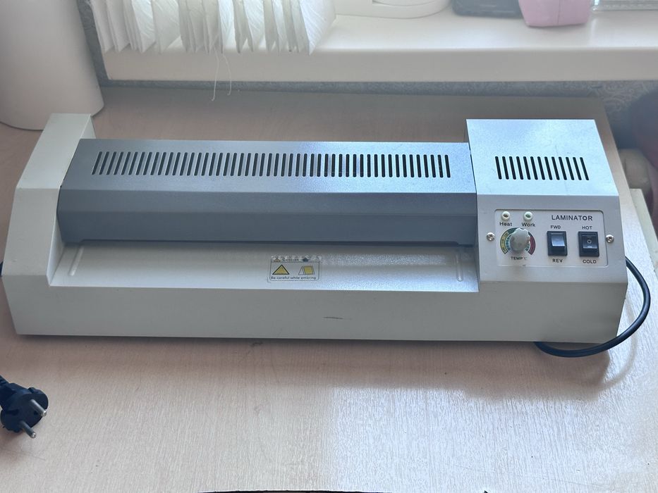 Ламинатор для ламинирование бумаги