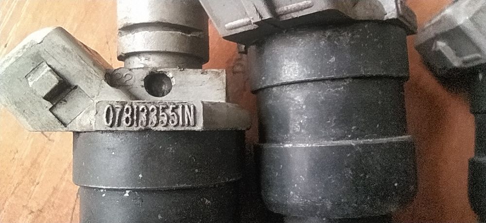 Бензиновые форсунки Audi .