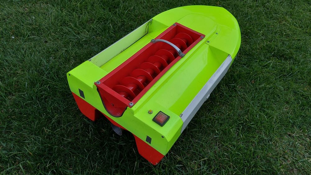 Лодка за захранване