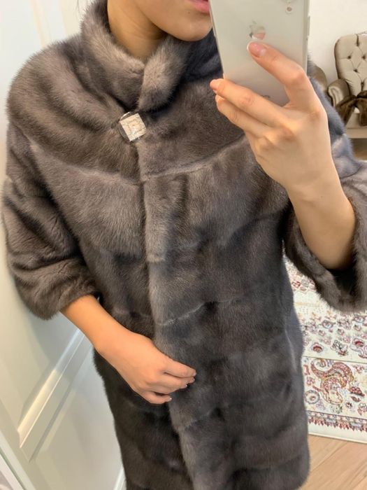 Продам шубу норковую