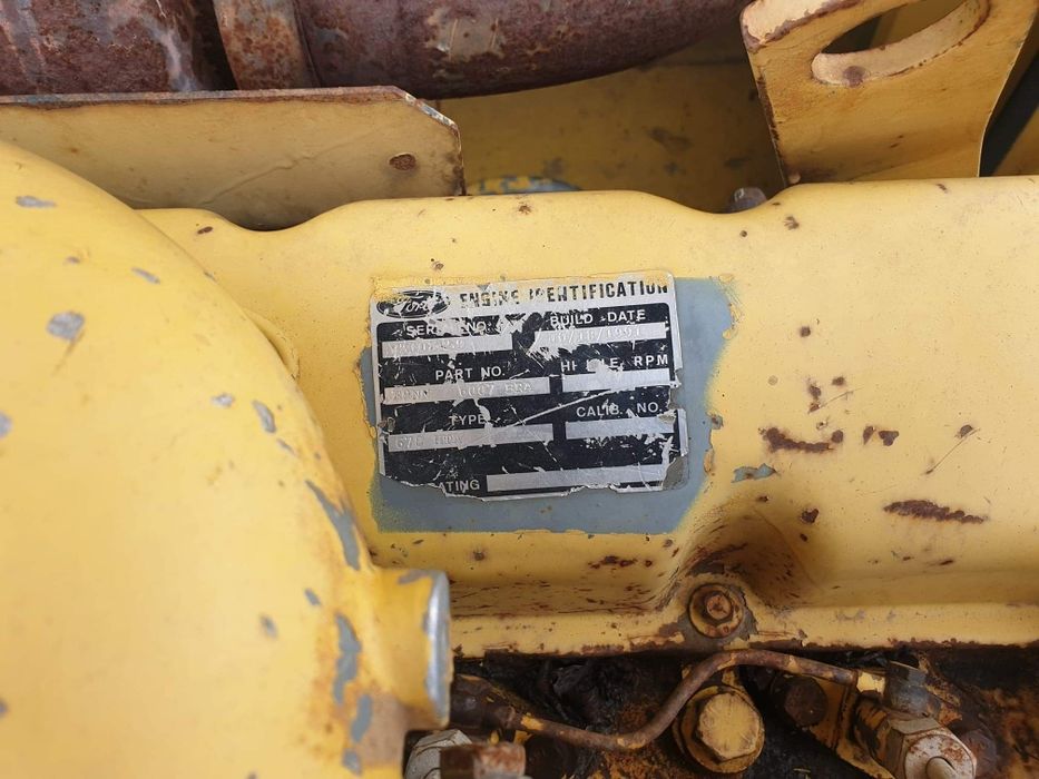 Vand combina New Holland TX34 , si dezmembrez una identica