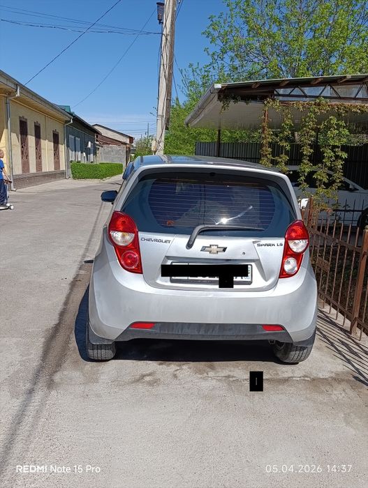 Chevrolet Spark. 2015 yil avtomat