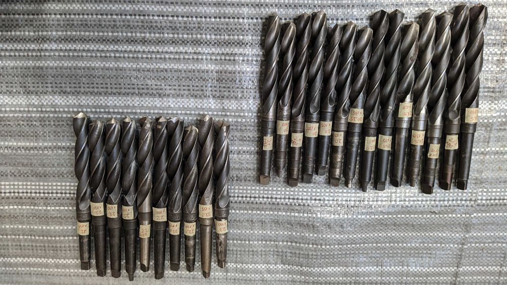 Burghie , freze pe con morse