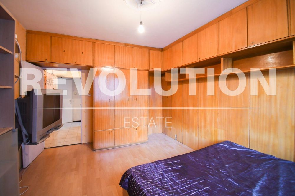 Дава се под наем Тристаен апартамент в София, Света Троица - 90 кв.м за 797.64 € - Снимка #6