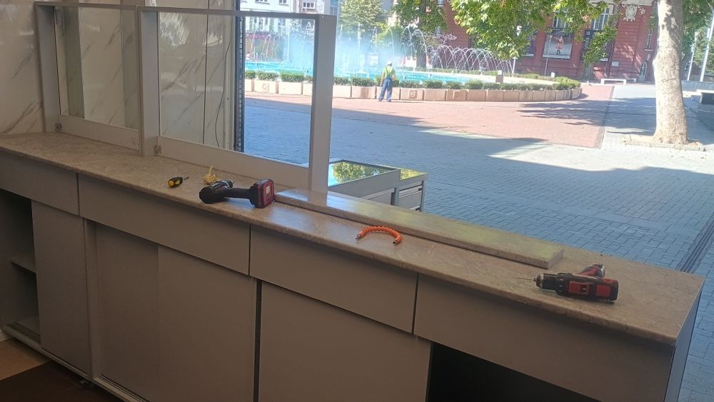 Мебели по поръчка