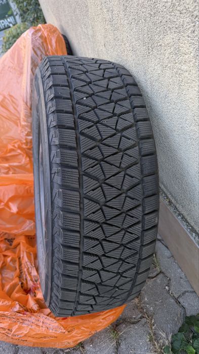 235/65/17 Bridgestone