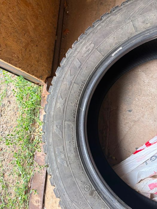 Продам шины Maxxis 18