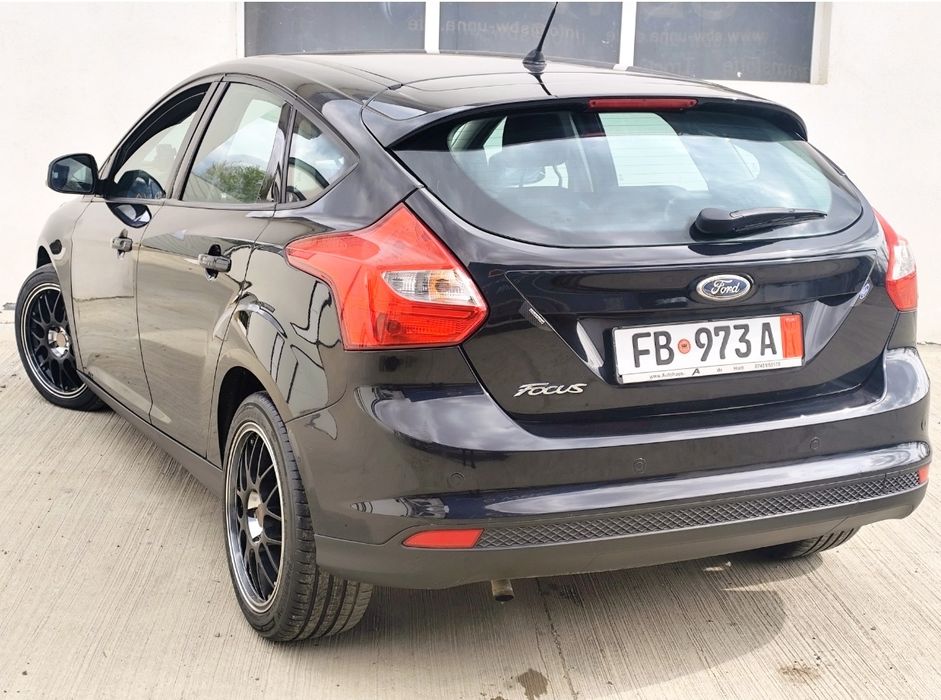 FORD Focus 2011 — imagine 4