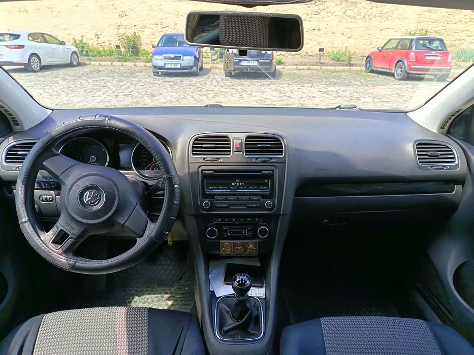 VOLKSWAGEN Golf 2011 — imagine 5