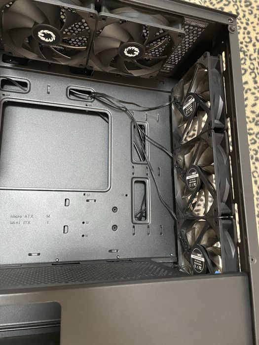 Корпус для ПК | С вентеляторами