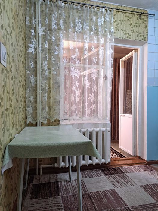 3 комн. (около 80 КВ. М) на 2 этаже Франция.  Кадышева 2 мин