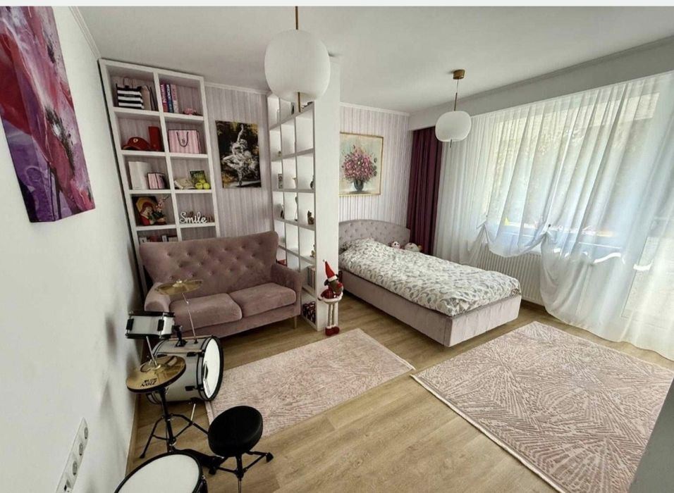 Vand apartament 2 camere, confort 1 sporit,amenajat lux, decomandat, etaj 3( 4), zona, Eon,TudorVechi!
