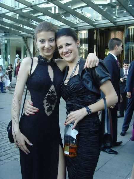 Бална/коктейлна черна рокля