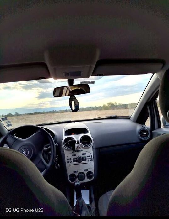 Опел Корса продават