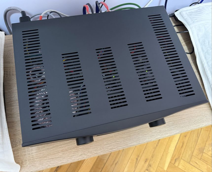 Hegel H120 Amplifier
