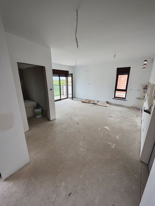 Penthouse 3 camere ,2 bai– Giroc | Ultimul etaj | Terasă generoasă 30 mp | Stil italian | Clasa Energetica A+ | La cheie