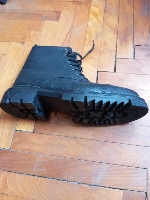 Зимни туристически обувки 43,44