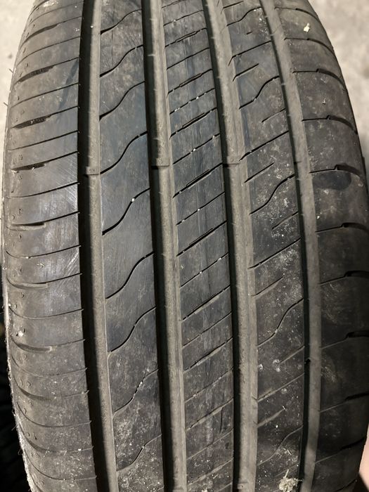 Продавам летни гуми 205/55R16 Goodyear 2бр