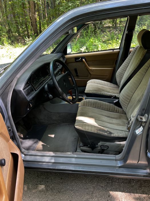 Mercedes 190D 2.0