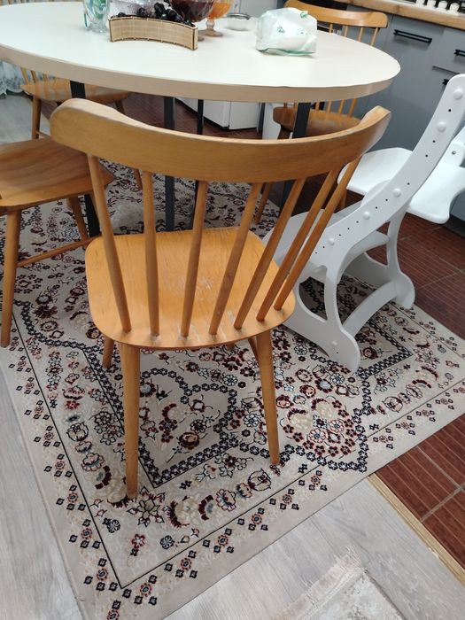 Стулья кухонные 4 шт
