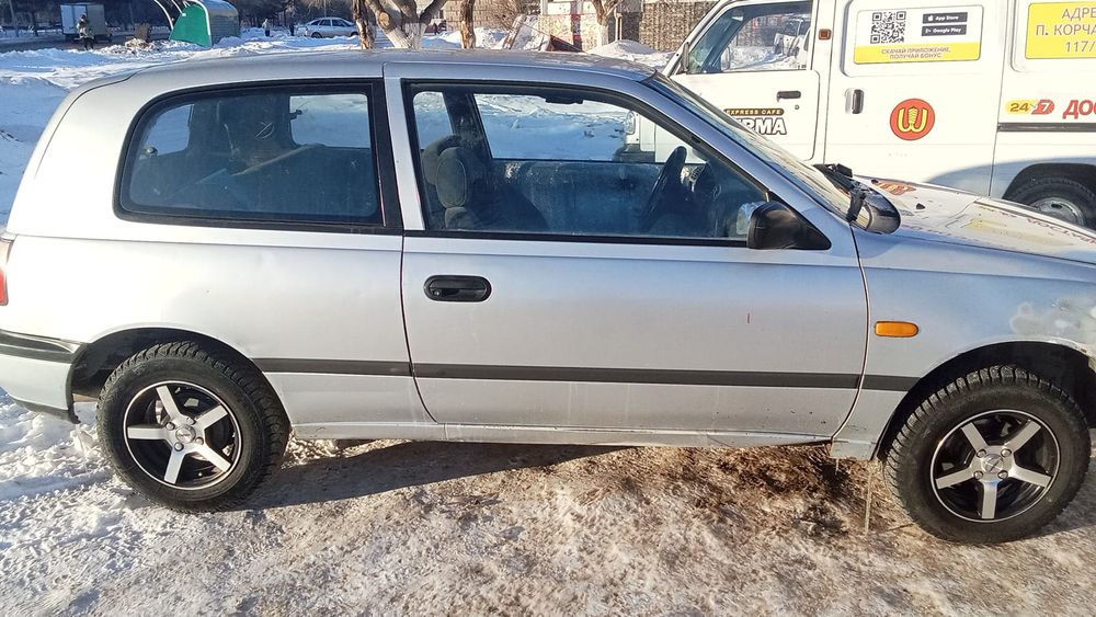Nissan Sunny . Продам