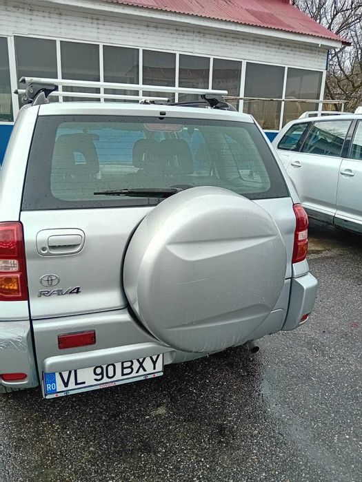 Vand toyota RAV 4 an 2005
