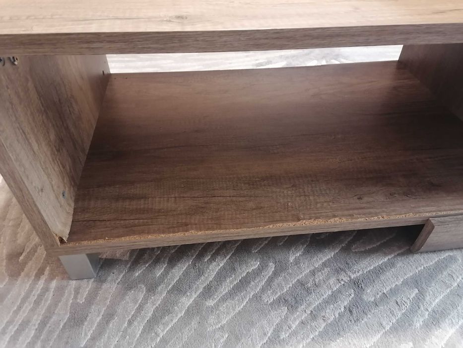 Подарява се холна маса