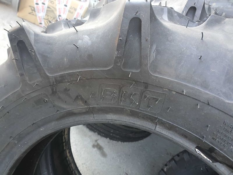 cauciucuri noi agricole pentru tractoare japoneze 8-18 de iseki AQZX