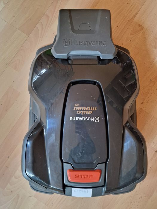 Husqvarna Automower 305 2025 NOU robot tuns iarba gazon