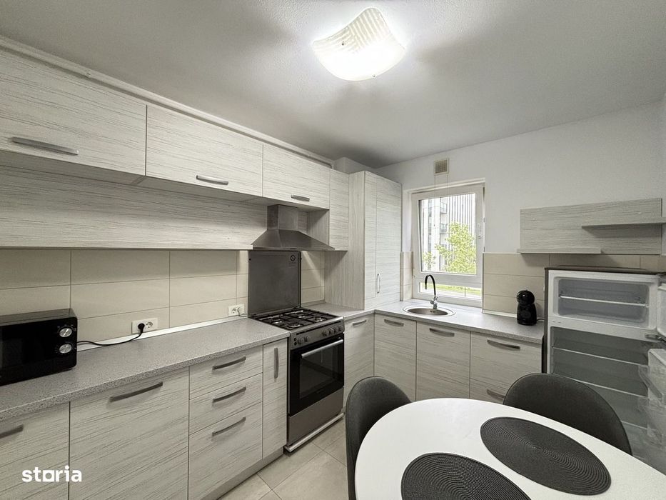 2 camere in Coresi Avantgarden / Kasper
